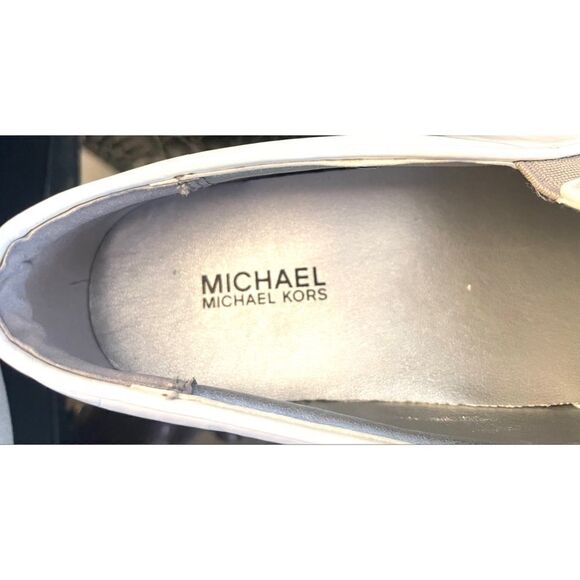 Michael KORS KYLE Grey SILVER LOGO Perforated Slip On Sneaker Shoes Size 7.5M - Picture 3 of 12